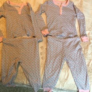 EUC Twin girl Pajamas Vineyard Vines